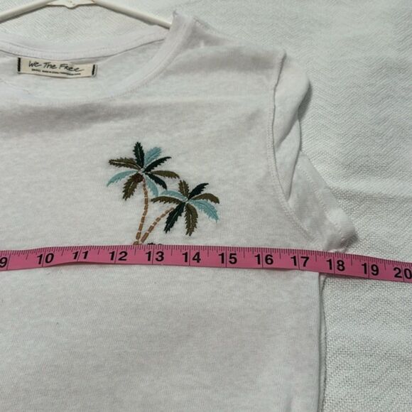 We The Free Top Knit Palm Tree Womens Small Beachy Light Coastal Vacation Resort - Picture 9 of 9